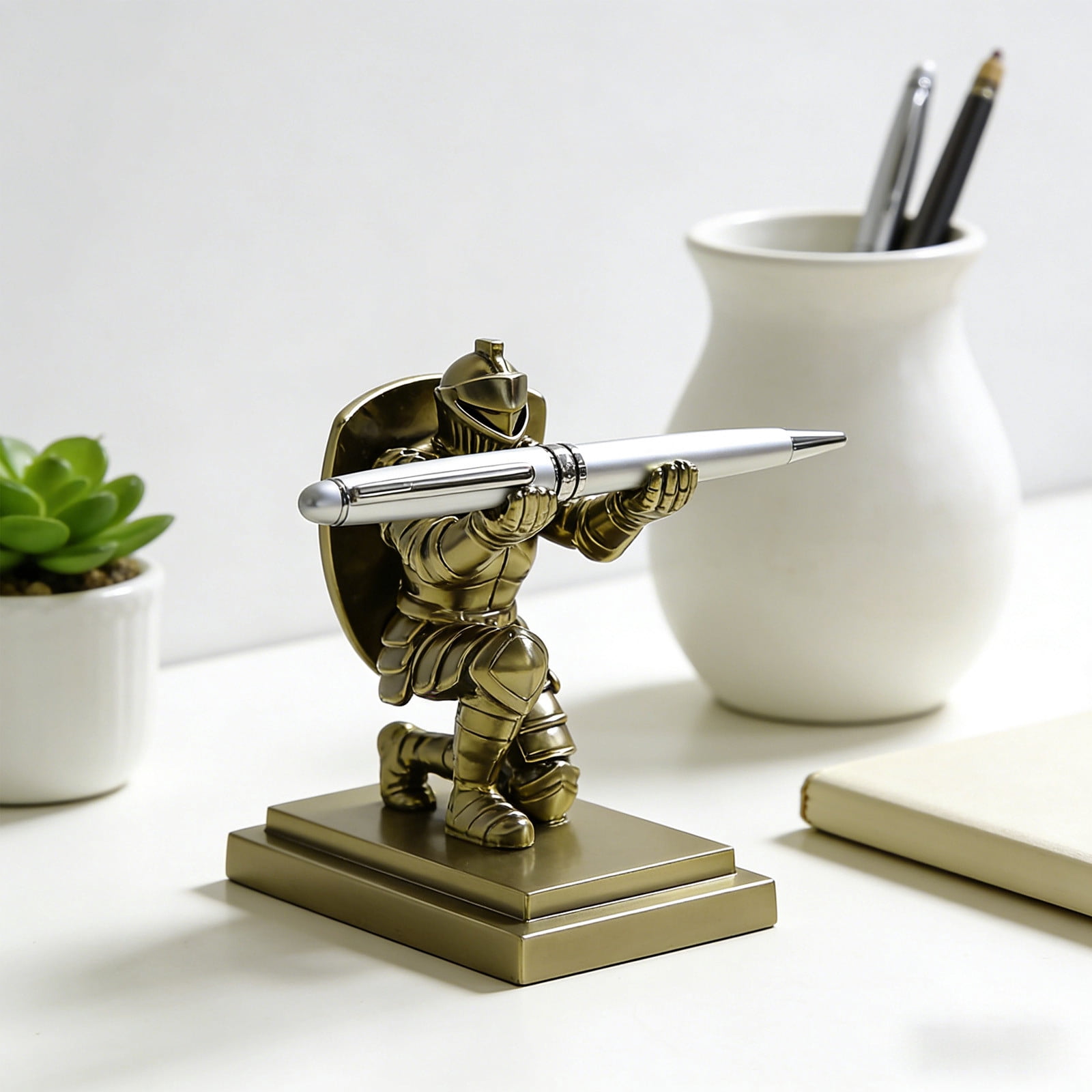 Medieval Knight with Shield Pen Stand, Mobile Phone Holder, Resin Desk Organizer, Vintage Knight Statue for Office Decor, Unique Office Desk Accessory, Office Decor