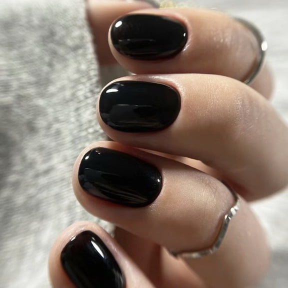 Medium oval round head solid color is nail art wearing nail piece pure sweet cool black fake nail patch