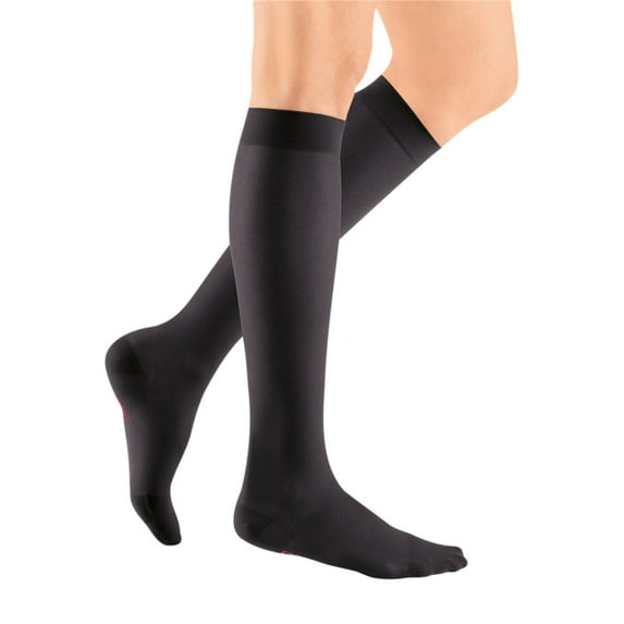 Mediven Sheer & Soft Calf High Socks, Closed Toe, Size: VI 20-30mmHg (Navy)