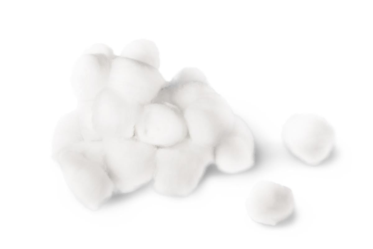 Dynarex Cotton Balls, Non-Sterile and Medium, Latex-Free and Absorbent, For  Skin Cleansing, Crafts, & as Makeup Remover, Ships as 2 Bags of 2000
