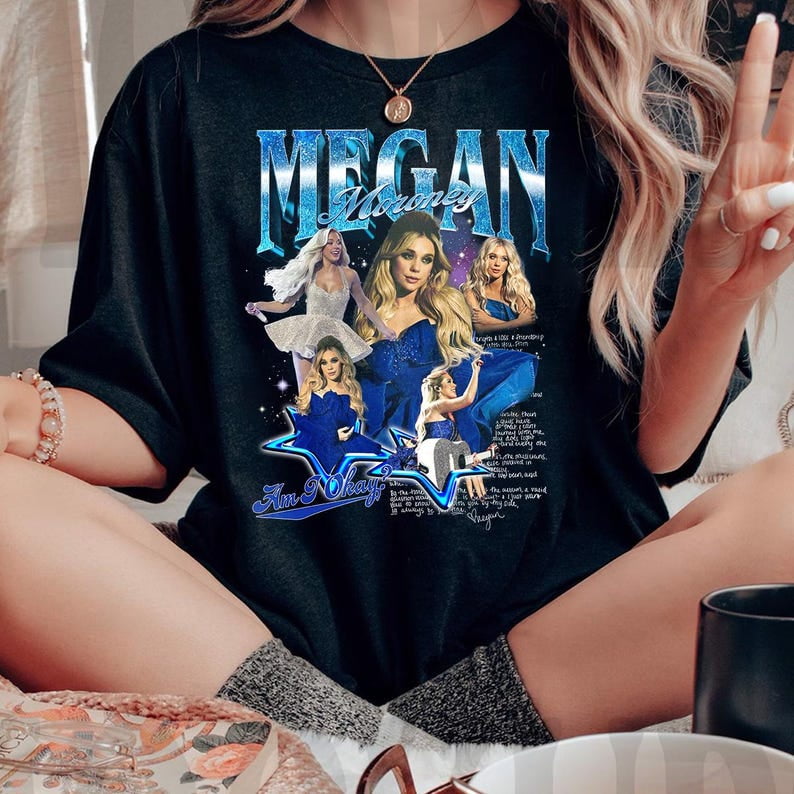 Megan Moroney Pops In Blue Sequin Romper For Am I Okay Tour - Foto 2