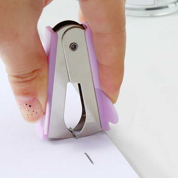 Meggemo Macaron Color Mini Staple Remover Compact Lightweight Labor-Saving Office Financial Portable Nail Puller Tool