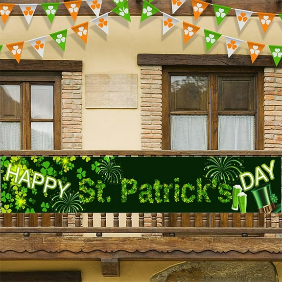 Meggemo St Patrick's Day Banner Festive Atmosphere Decor Green Clover Themed Hanging Banner For Home Party Garden Indoor Outdoor Holiday Celebrations Decor