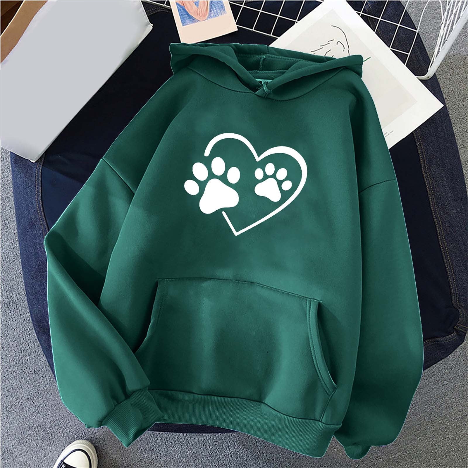 Meichang Hoodies Sweatshirts for Women Oversized Heart Dog Paw Graphic ...