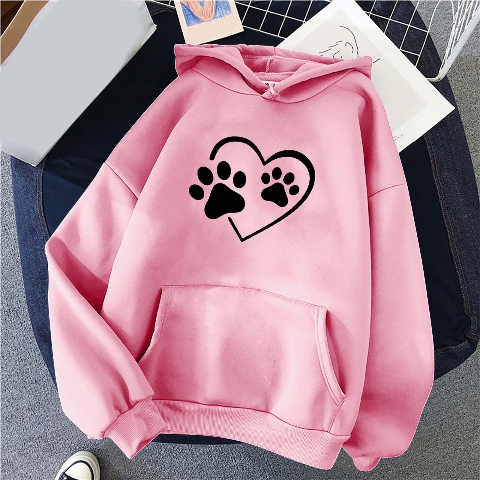 MEKOTSK Dog Mom Sweatshirt For Women - Cute Heart Paw Graphic, Long Sleeve Crewneck Pullover