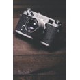 thumbnail image 1 of Mein perfektes Foto : Das Fototagebuch zum selbst ausfüllen ♦ Dokumentiere die beste Tageszeit und Wetter ♦ Das perfekte Equipment und die optimale Einstellung für deine Kamera ♦ 6x9 Format ♦ Motiv: Kamera Tisch (Paperback), 1 of 1