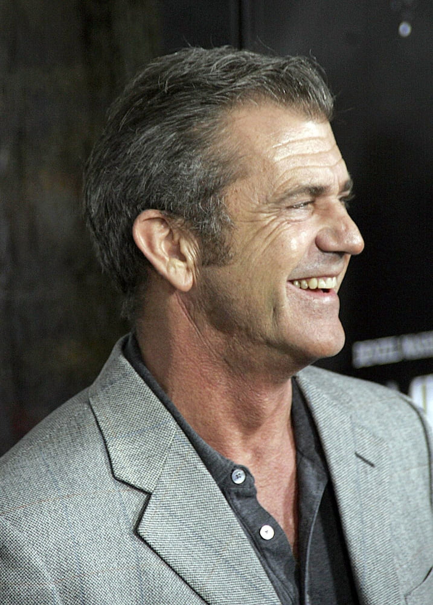 Mel Gibson At Arrivals For Los Angeles Premiere Of American Gangster Canvas Art -  (16 x 20)