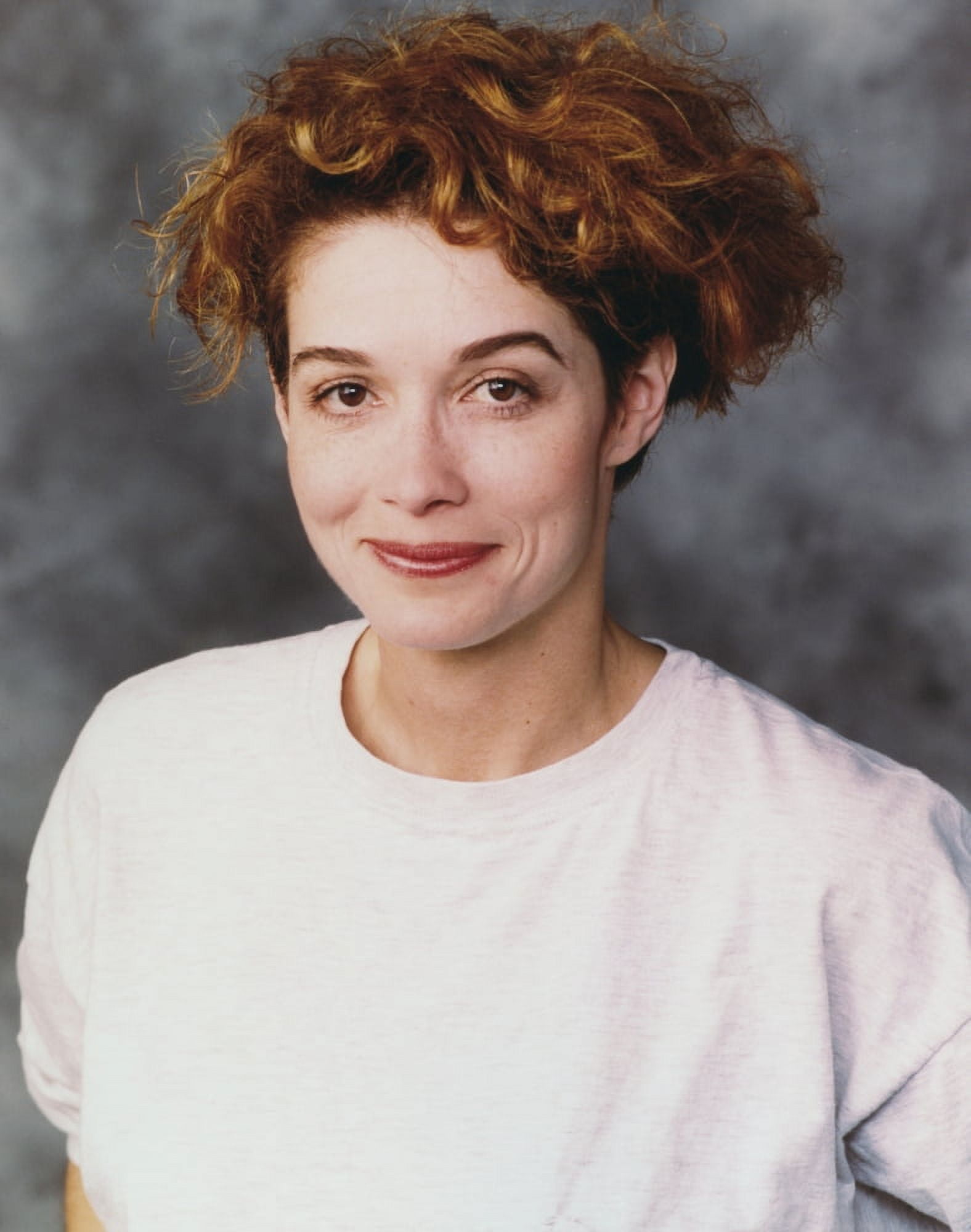 Melanie Mayron Portrait in White Shirt Photo Print (24 x 30) - Walmart.com