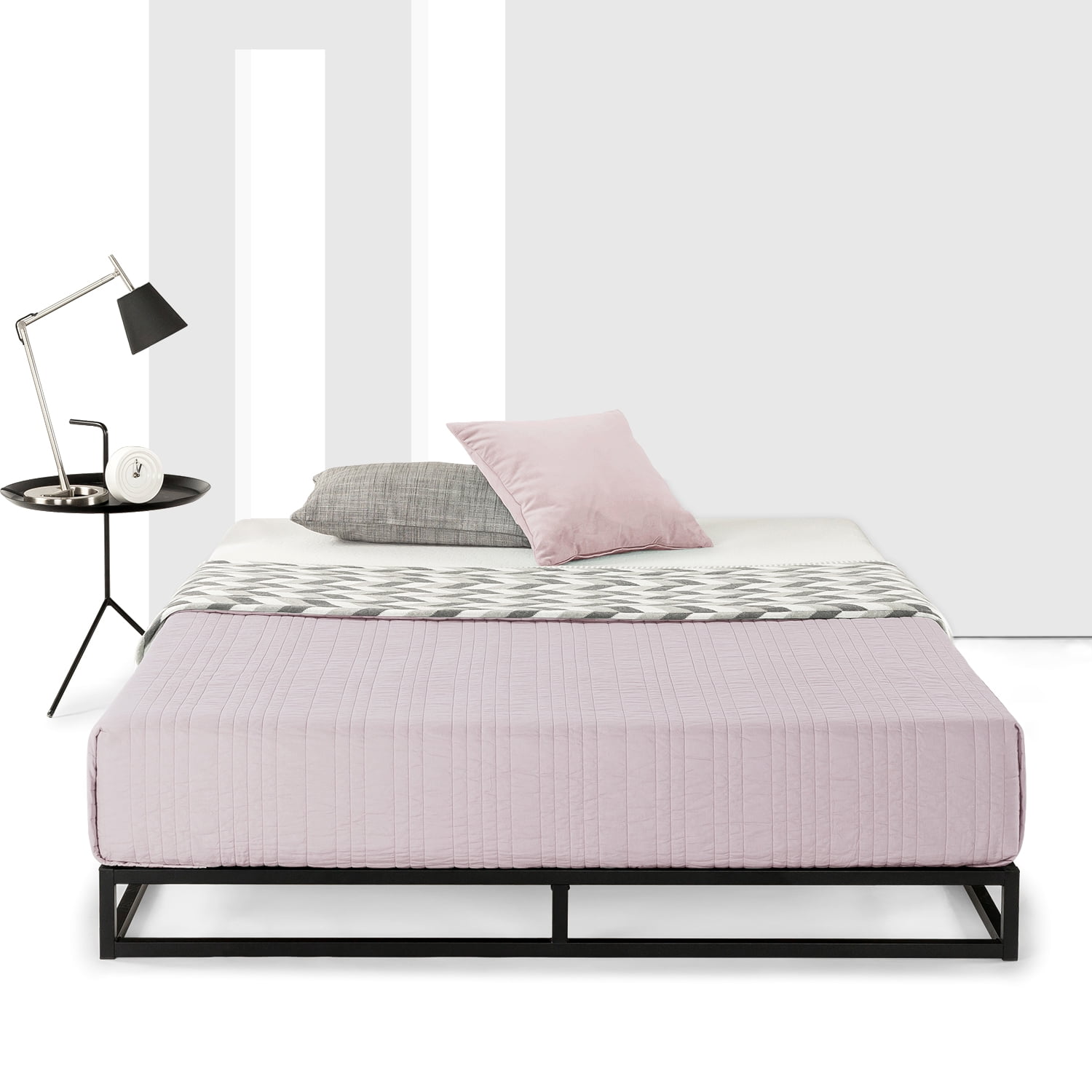 Modern Black Metal Queen Platform Bed Frame with Wooden Slats