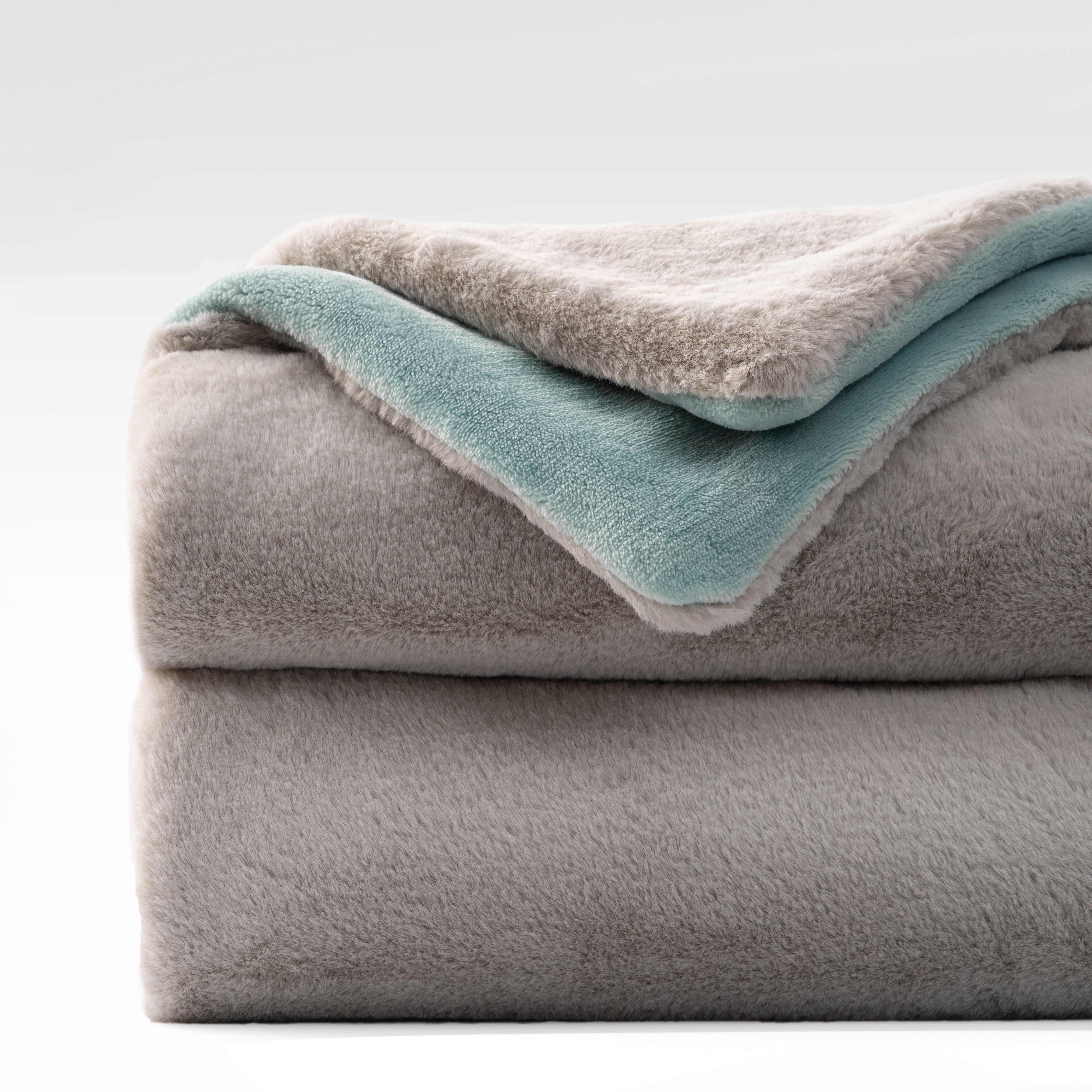 Mellowdy Faux Rabbit Fur Throw Blanket (Teal, 50x60 inches) - Luxury, Silky, Fluffy Throw