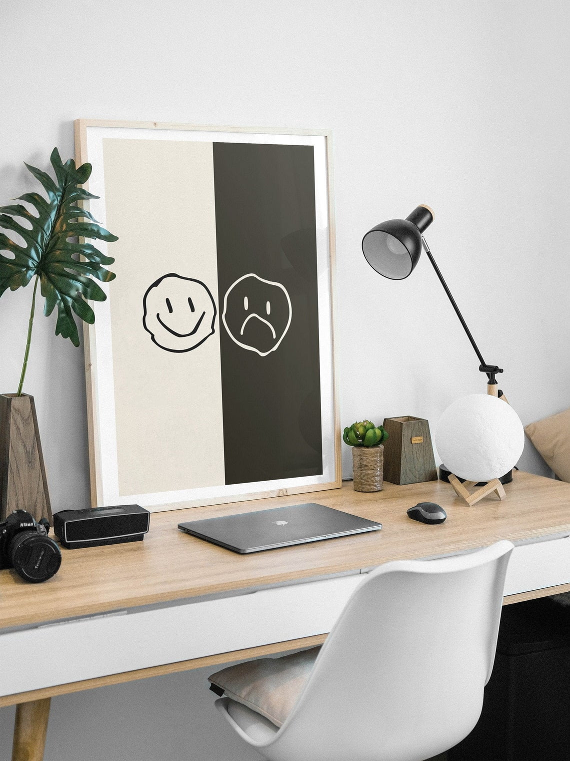 Split Personility Melting Smiley Face Funky Trendy Black And Cream Split Personality ...