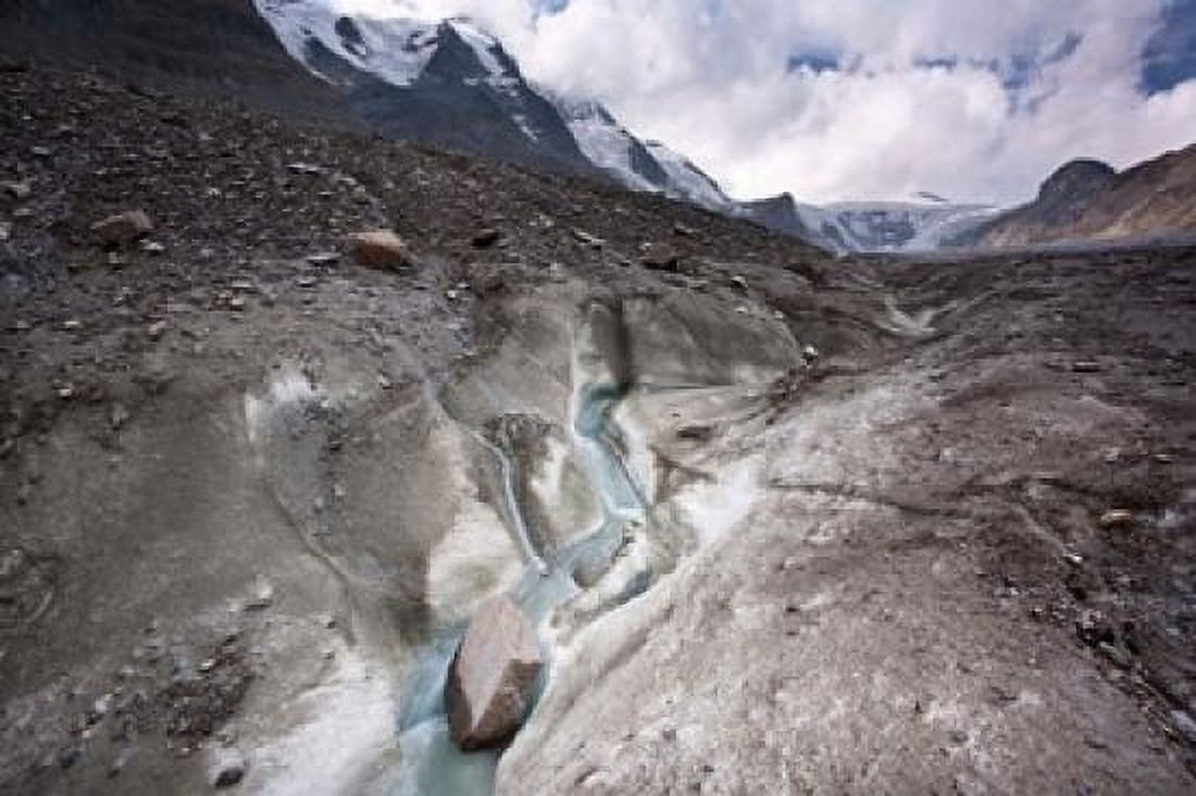 Meltwater Channel Canvas Art - Martin Zwick DanitaDelimont (29 x 19)