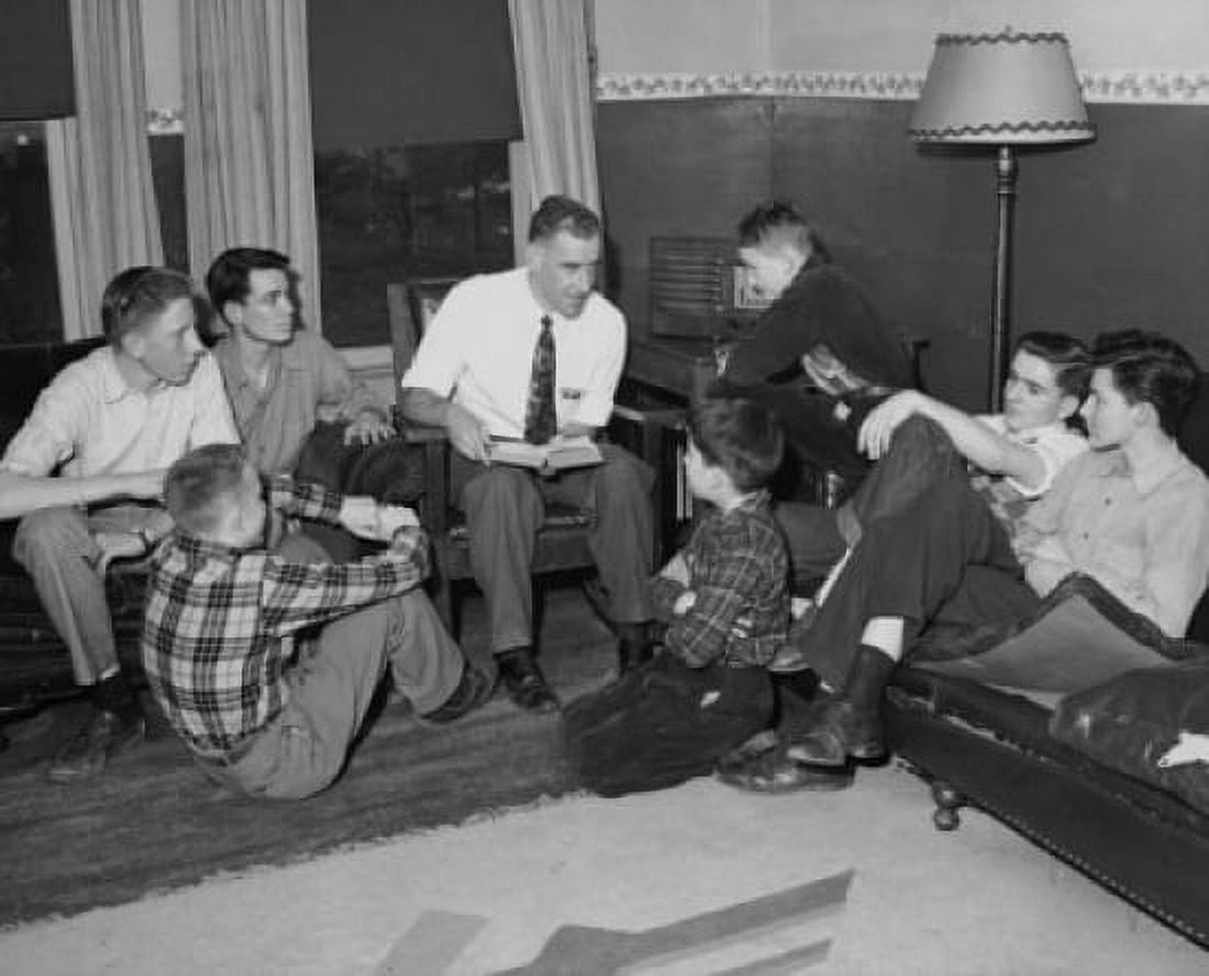 Members of the YMCA discussing the bible Ridgewood New Jersey USA Canvas Art - (18 x 24)