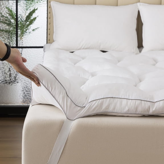 Memory Foam Mattress Topper Queen Pressure-relieving Bed With Secure Strap Design For Back Pain Soft And Supportive Shredded