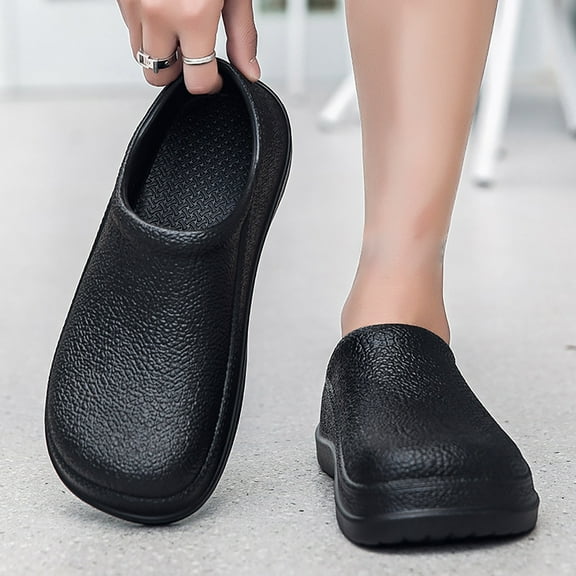 Men Closed Round Toe Slip On Platform Chef Shoes Non Slip Oil Resistant Waterproof Comfortable Work Garden Nurse Shoes with Lightweight Kitchen Cushioned Shoes ﻿