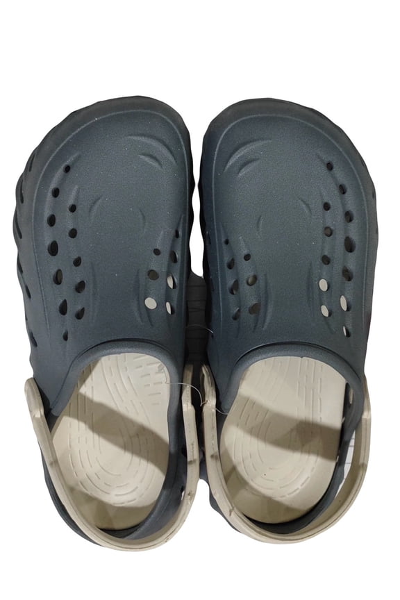 Men Rubber Cog Sandals, Water Resistant, Ventilated Design with Adjustable Strap, Grey & Cream US Size 9