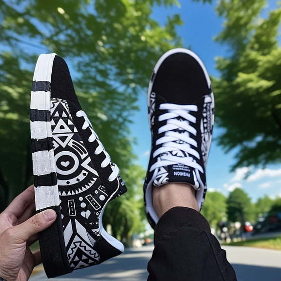 Men'S Fashion Graffiti Letter Print Canvas Sneakers - Casual Lace-up Street Shoes, Running, Tennis, Basketball Shoes, All-Season Comfort, Preppy Style, Low Top, Fabric Upper & Inner, PVC Sole