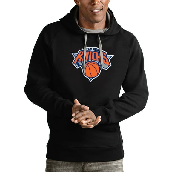 Men's Antigua Black New York Knicks Team Logo Victory Pullover Hoodie