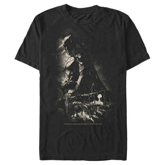 Men's Batman Grunge Hero in Shadow Graphic Tee Black Large