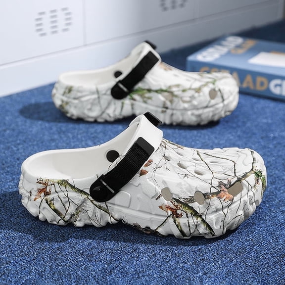 Men's Camo Print Adjustable Strap Clogs, Breathable Hollow Out Slip‑On Garden Sandals, Non‑Slip Outdoor Beach Water Shoes