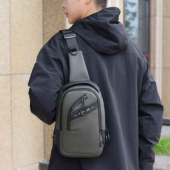 Men's Chest Bag Crossbody Bag with USB Charging Port Large Capacity Sling Bag for Men Water Resistant Shoulder Bag Lightweight Travel Work Outdoor Daypack Sport