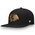 thumbnail image 1 of Men's Fanatics Black Chicago Blackhawks Team Core Emblem Snapback Hat, 1 of 4