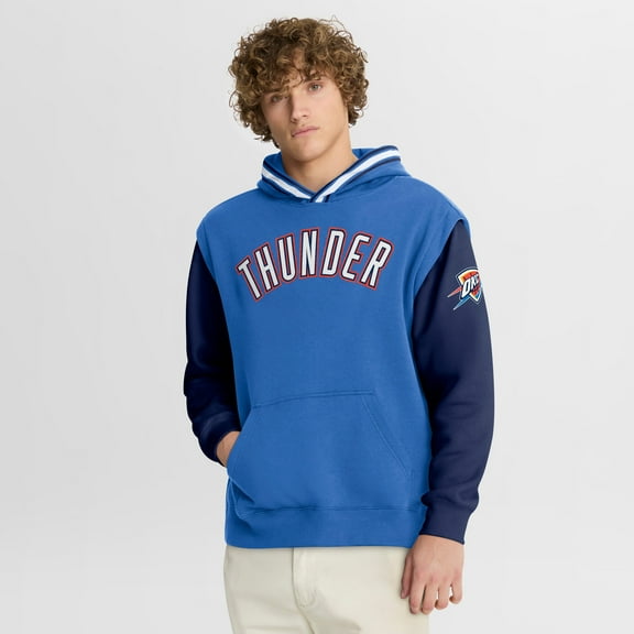 Men's Fanatics  Blue/Navy Oklahoma City Thunder Half Court Shot Clock Fastbreak Hoodie
