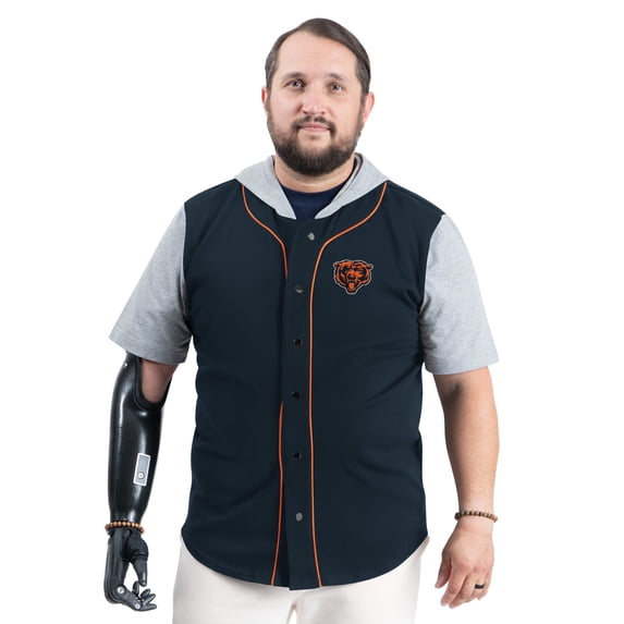 Men's G-III Sports by Carl Banks Navy Chicago Bears Adaptive Home Team Magnetic Button-Up Top