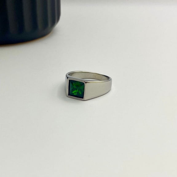 Men's Green Simulated Emerald 925 Sterling Silver Men's Ring | 5.68 Cttw | Round 8MM | Gemstone Birthstone