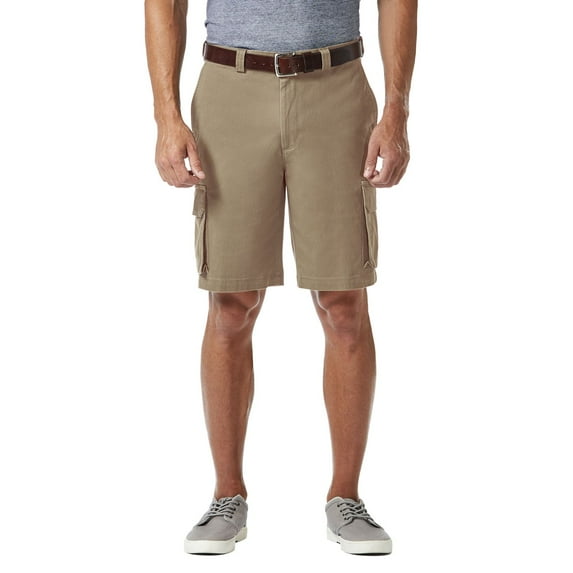 Men's Haggar® 10" Straight-Fit Stretch Cargo Flat-Front Shorts Color: Khaki Size: 32