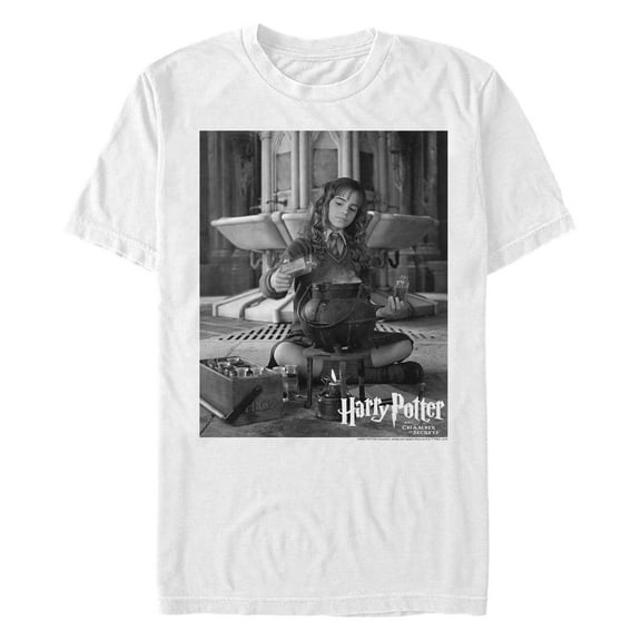 Men's Harry Potter Hermione Potions Black and White Photo Graphic T-Shirt