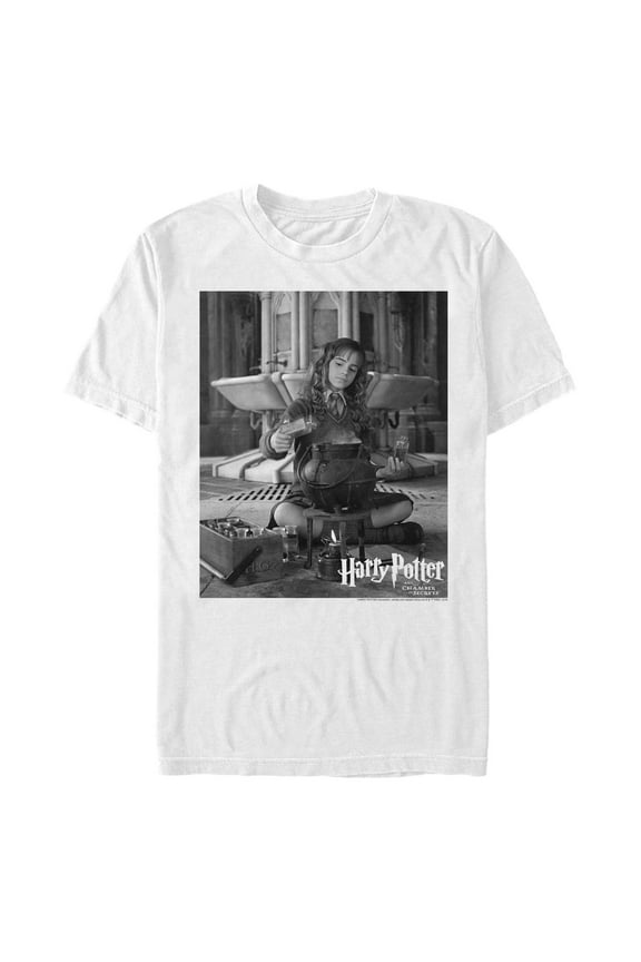 Men's Harry Potter Hermione Potions Black and White Photo Graphic T-Shirt