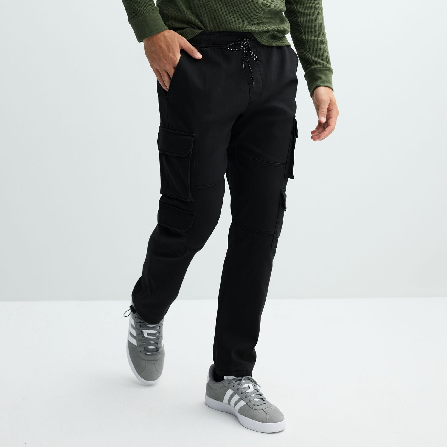 Men's Lazer Stacked Cargo Jogger Pants Color: Black Size: L