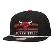 Mens Mitchell & Ness Black Chicago Bulls Ascend Deadstock Snapback Hat