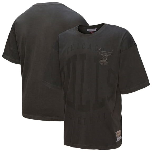 Men's Mitchell & Ness  Black Chicago Bulls Downtown Collection Premium T-Shirt