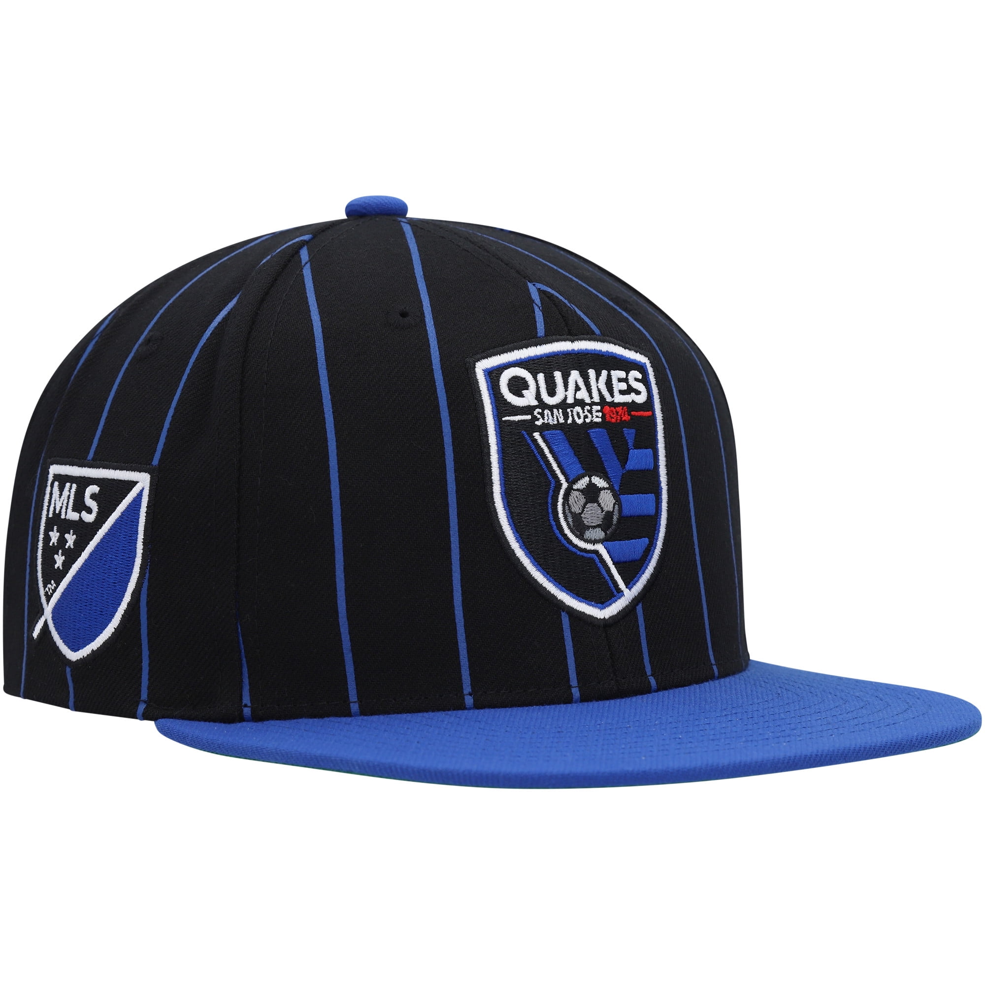 Men's Mitchell \u0026 Ness Black San Jose Earthquakes Team Pin Snapback Hat