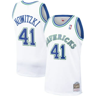Dirk Nowitzki Dallas Mavericks Autographed 1998-99 Topps Finest #234 Beckett Fanatics Witnessed Authenticated Rookie Card