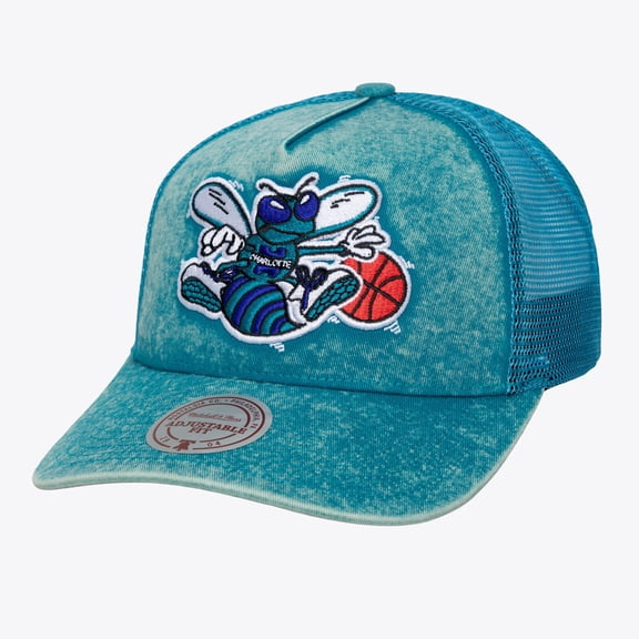 Men's Mitchell & Ness  Teal Charlotte Hornets Gameday Snow Wash Adjustable Trucker Hat