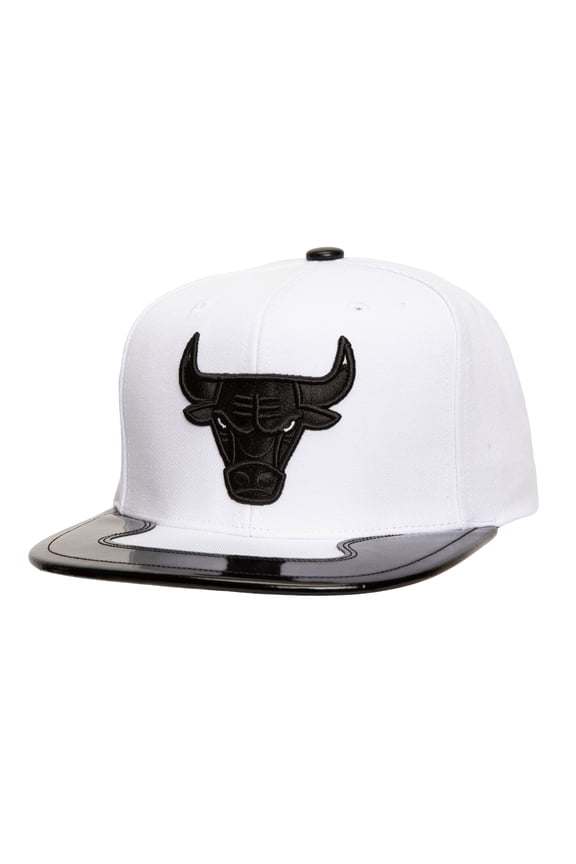 Men's Mitchell & Ness White Chicago Bulls Day 11 Snapback Hat