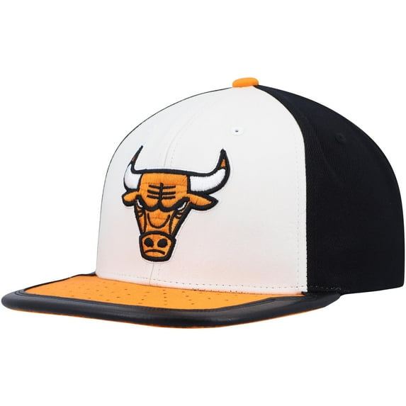 Men's Mitchell & Ness White/Orange Chicago Bulls Day One Snapback Hat