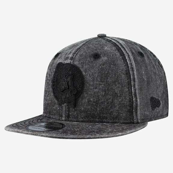 Men's New Era  Black Boston Celtics Washed Tonal 9FIFTY Snapback Hat