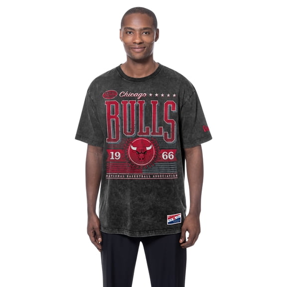 Men's New Era  Black Chicago Bulls Oversized Throwback Collection Mineral Wash T-Shirt