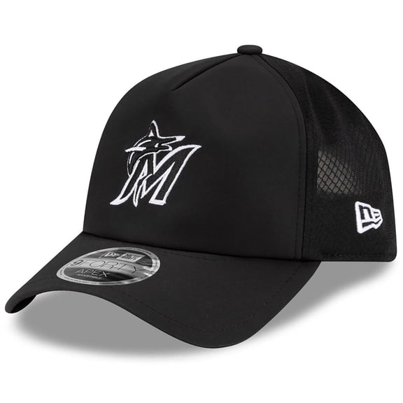 Men's New Era Black Miami Marlins 2026 Batting Practice Apex 9FORTY Adjustable Trucker Hat