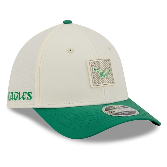 Men's New Era  Cream/Kelly Green Philadelphia Eagles 2026 NFL Training Camp 39THIRTY Flex Hat