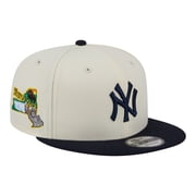 Mens New Era Cream/Navy New York Yankees Localized 9FIFTY Snapback Hat