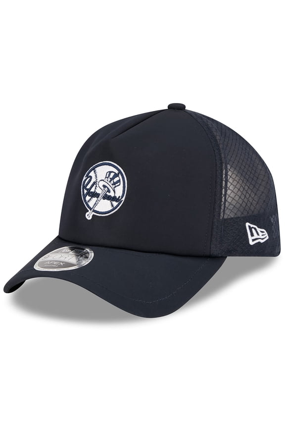 Men's New Era Navy New York Yankees 2026 Batting Practice Alternate Apex 9FORTY Adjustable Hat