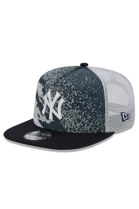 Men's New Era Navy New York Yankees Court Sport 9FIFTY Snapback Hat