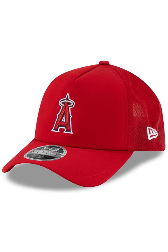 Men's New Era Red Los Angeles Angels 2026 Batting Practice Apex 9FORTY Adjustable Trucker Hat
