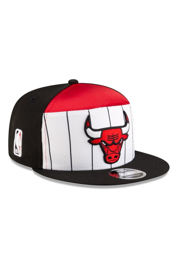 Men's New Era White/Black Chicago Bulls 2025 NBA Tip Off Split Panel 9FIFTY Snapback Hat