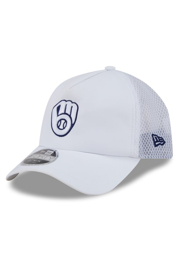 Men's New Era White Milwaukee Brewers 2026 Batting Practice Apex 9FORTY Adjustable Trucker Hat